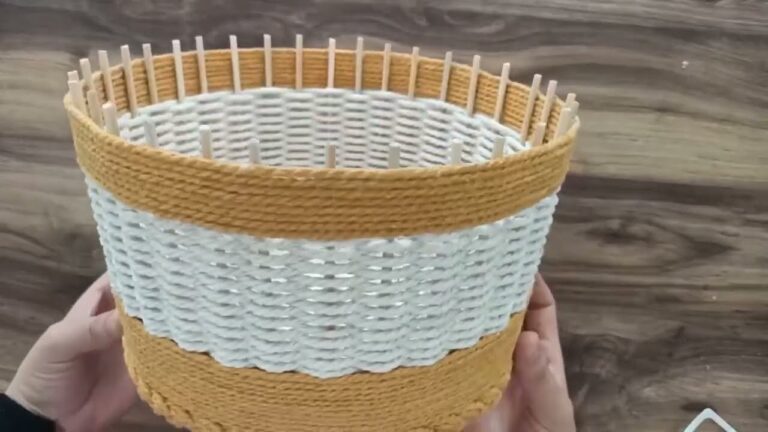 Create 5 Stunning Baskets from Trash with Craft Sticks and Macrame!